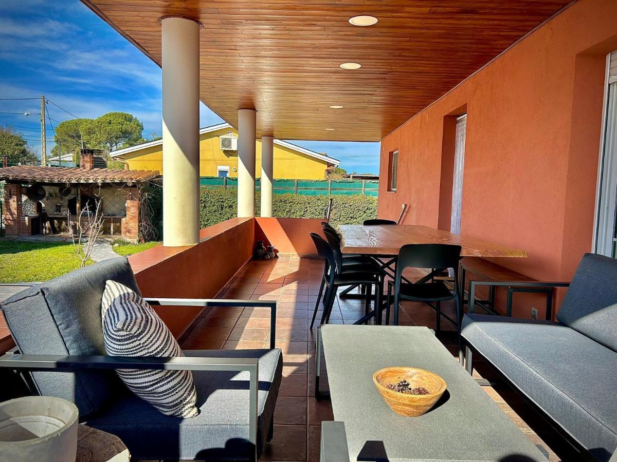 Piscina De Sal Barbacoa Wifi, Parking Gratis, 3 Min Pga Casa El Roble Villa Girona Luaran gambar