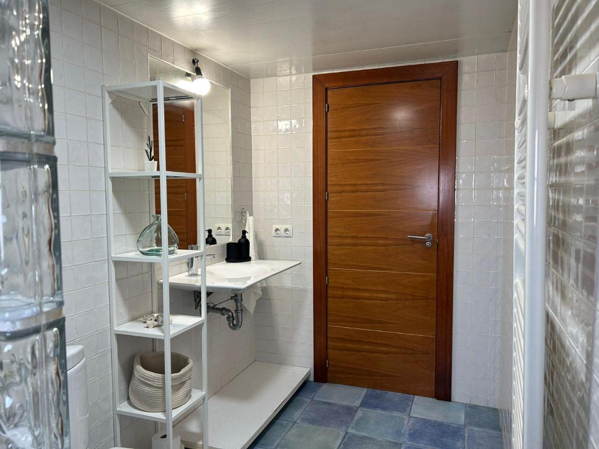 Piscina De Sal Barbacoa Wifi, Parking Gratis, 3 Min Pga Casa El Roble Villa Girona Luaran gambar