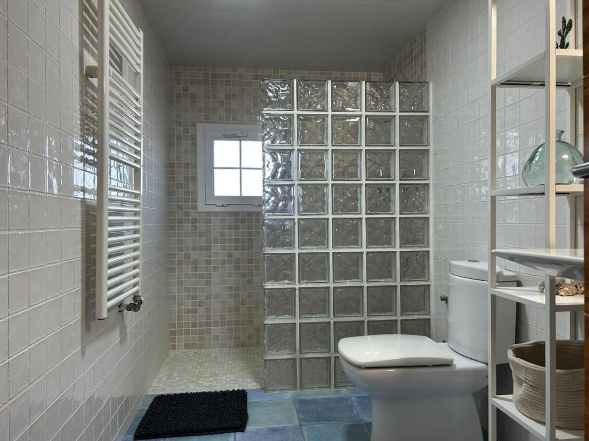 Piscina De Sal Barbacoa Wifi, Parking Gratis, 3 Min Pga Casa El Roble Villa Girona Luaran gambar