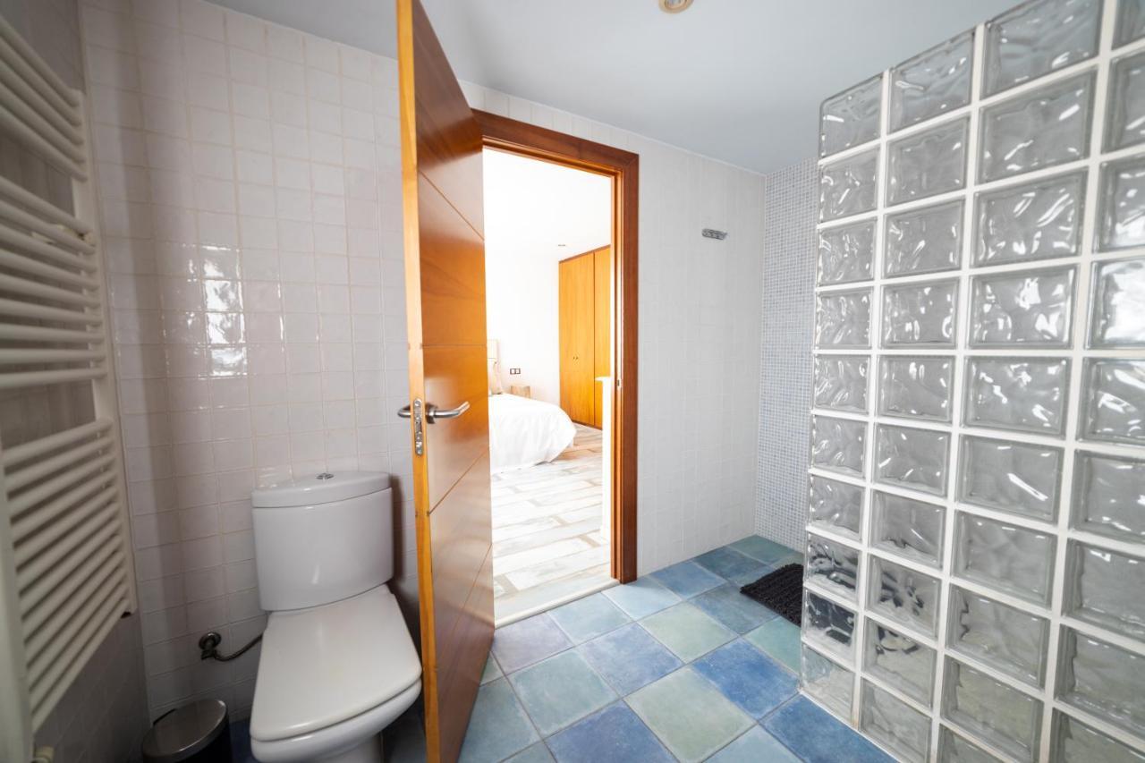 Piscina De Sal Barbacoa Wifi, Parking Gratis, 3 Min Pga Casa El Roble Villa Girona Luaran gambar