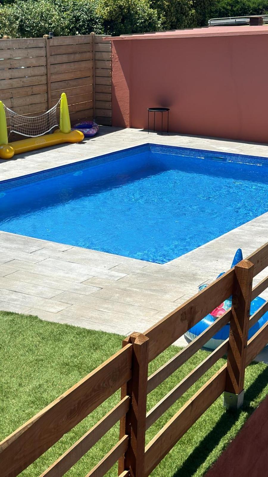 Piscina De Sal Barbacoa Wifi, Parking Gratis, 3 Min Pga Casa El Roble Villa Girona Luaran gambar